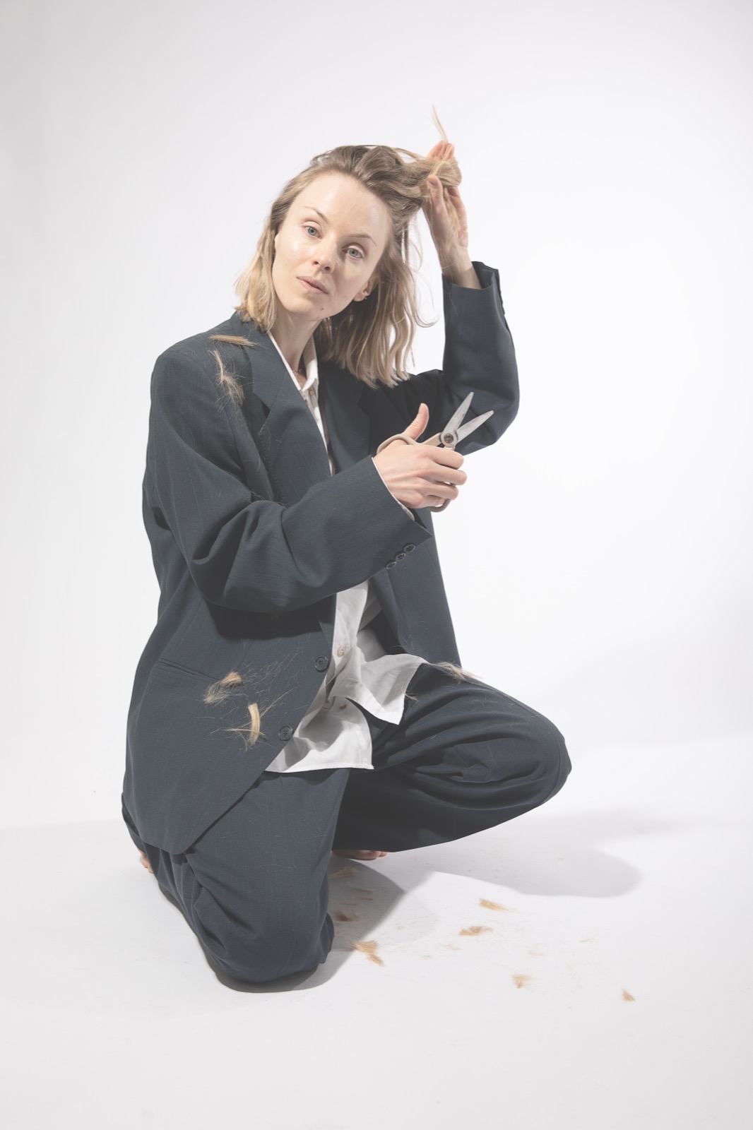 Siv with scissors